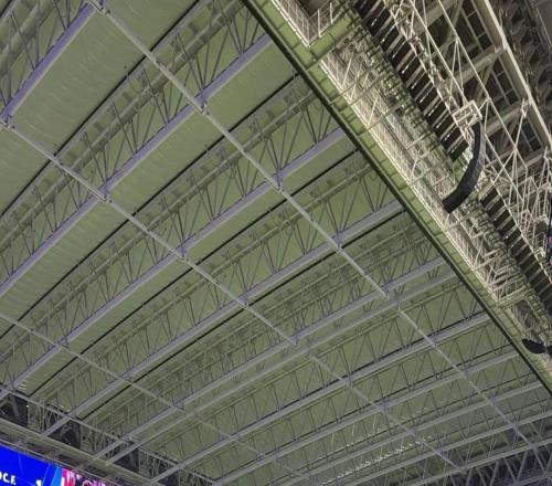 赫伊森發布現場觀賽社媒：加油