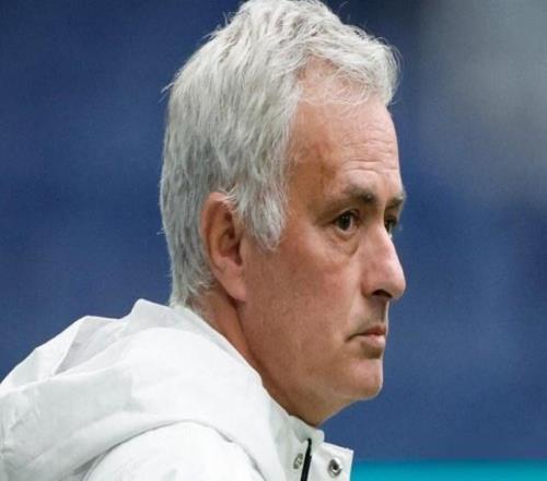 一場(chǎng)12！讓穆帥無(wú)緣16強(qiáng)：皇馬雙殺+大巴黎晉級(jí)，意甲剩1獨(dú)苗