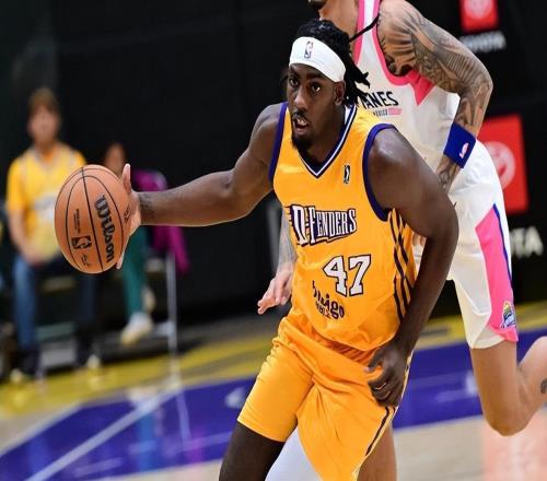 潛在的優質3D鋒線！湖人二隊應該考慮給這位多一些表現機會