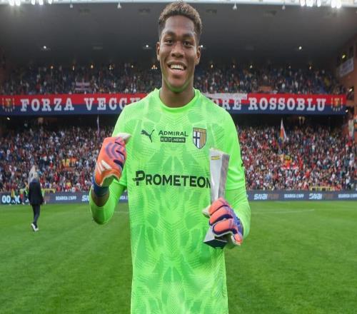 意媒：日本國(guó)門鈴木彩艷已經(jīng)恢復(fù)合練，本輪有望進(jìn)入大名單