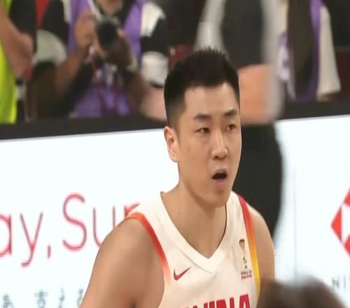 男籃逆轉日本!賀希寧主導起勢,胡金秋+2后衛齊發揮,3鋒線打鐵