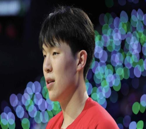 歐媒評(píng)楊瀚森：投籃能力、身體素質(zhì)等短板導(dǎo)致其無(wú)法上場(chǎng)