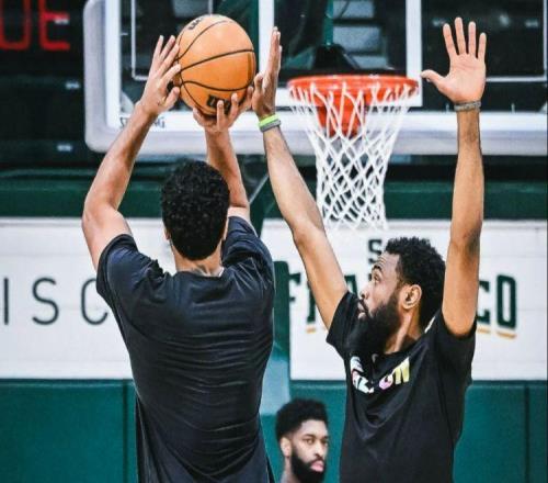 滿血復活!被墊腳4次只歇6場+跟腱撕裂,MVP回來了,東部又要變天