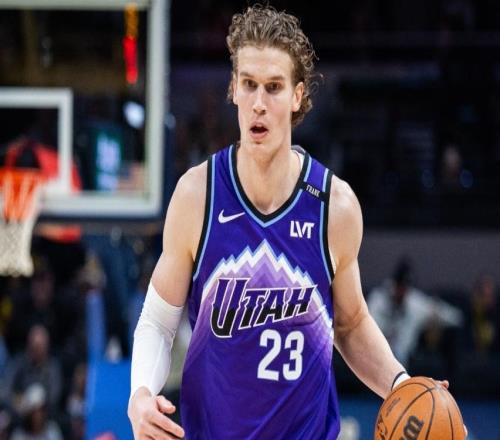 蕭華急眼了！親自派人給馬爾卡寧驗傷，剛拿29分就報銷你騙誰呢