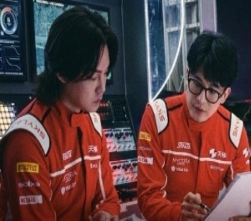 上映10天破33億!《飛馳人生3》票房狂飆即將超越前2部