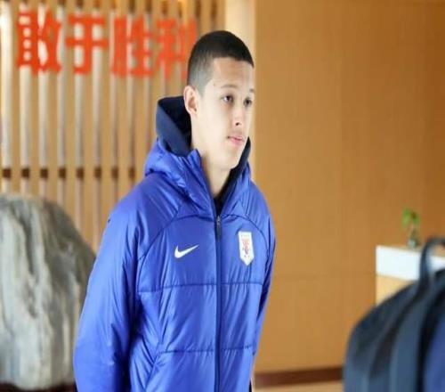剛進(jìn)球就離隊(duì)，泰山新星租借中甲肉蘇力告別騰出位置培養(yǎng)依木蘭