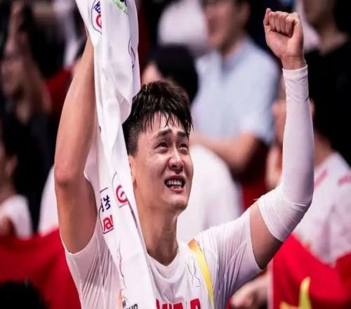 中國男籃vs日本12人名單:趙睿趙繼偉領銜胡明軒趙嘉義落選