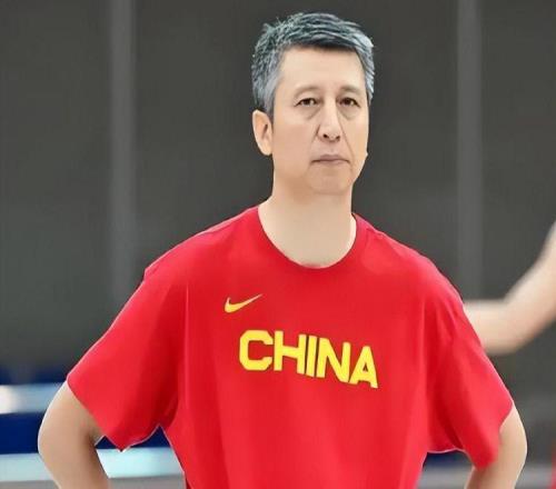 媒體人批郭士強：胡明軒有傷不上場干啥要帶去還不如帶龐崢麟