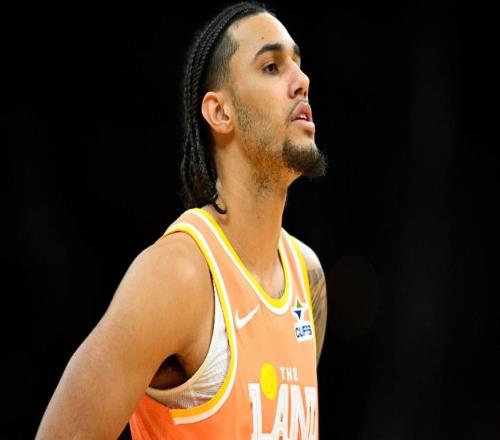 騎士116118惜敗雄鹿球員評(píng)價(jià)：3人優(yōu)秀，3人及格，4人低迷