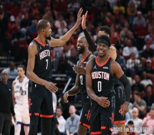 火箭12897國王！重要的不是贏球，而是申京賽后對謝潑德的表態(tài)