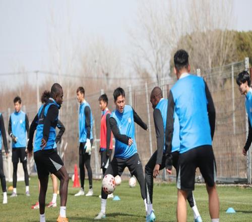 申花前5輪大連最好打！5輪若拿不到7分，司機很可能第一個下課