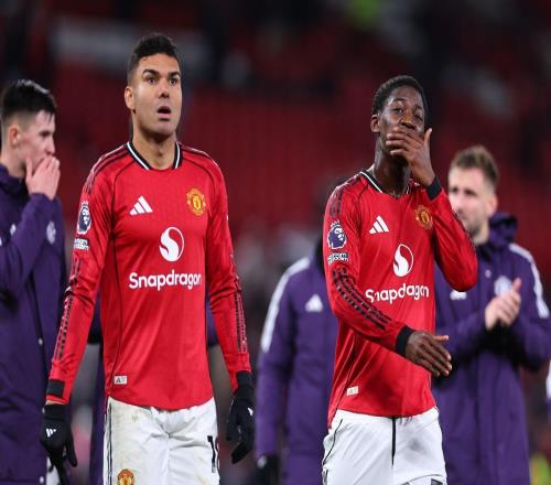 曼聯中場大地震！梅努續約陷入僵局，卡塞米羅確認今夏離隊