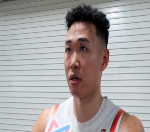 勝日本賀希寧采訪！哽咽強調意義重大，解析半場調整，寄語回正軌