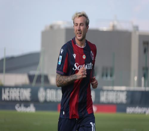 博洛尼亞球員分享歐聯抽簽趣事馬里奧添福給羅馬貝納德斯基青睞弗賴堡_意甲直播