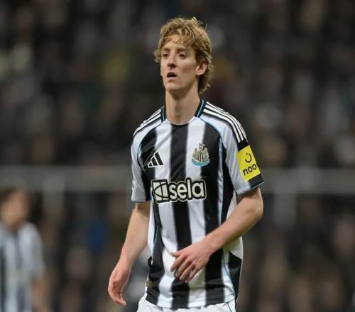 英超3大豪門盯上25歲戈登:歐冠10場轟10球紐卡要價近1億