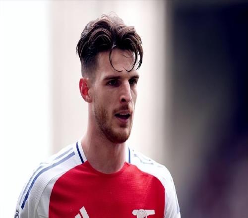 賴斯失誤引曼聯名宿炮轟到底是賴斯情緒化,還是名宿太多事