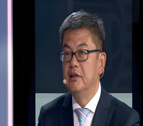 中國男籃大逆轉(zhuǎn)日本，蘇群一針見血，誕生3個不可思議2個不爭事實