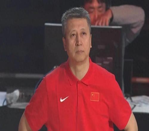 中國男籃VS日本鬧大了!裁判太黑,球迷建議上訴,郭士強霸氣回應