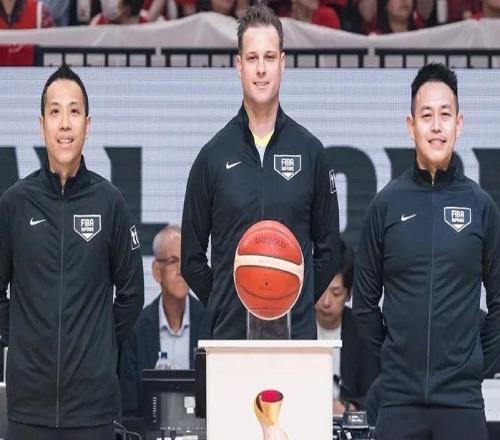 中國男籃，昨晚你們戰勝的不僅僅是日本隊！