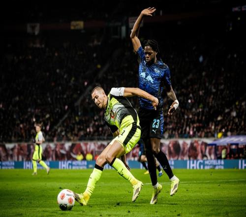 專訪安東:黃墻為盾,死磕拜仁多特爭冠的底氣藏在這三點里