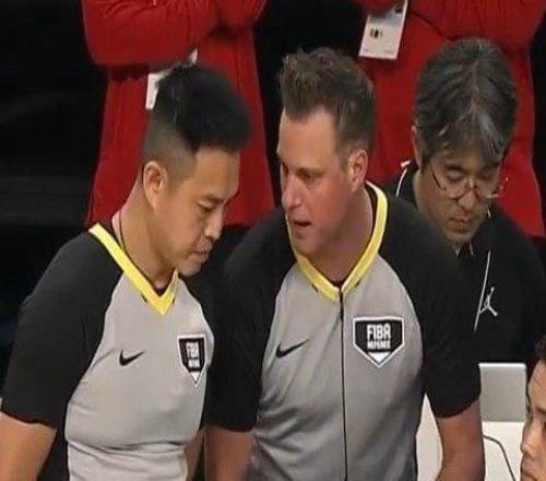 日本著名體育編輯為中國男籃喊冤：若吹罰更公平，日本可能慘敗