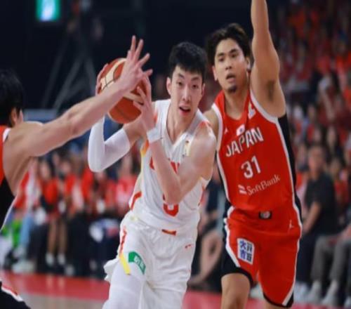 男籃15分逆轉日本，胡金秋20+12，趙睿10分+5犯離場