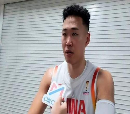 逆轉日本，賀希寧為何哭原因找到，并非家事，這才是山東好兒郎