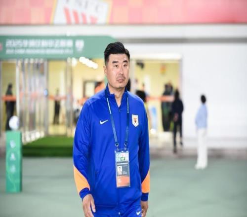 29潰敗申花！名記熱議泰山：遇大麻煩+心氣沒(méi)了，管理層臉都不要