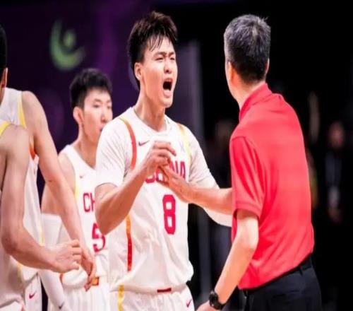8780！7765！世預賽一夜亂了，中國男籃喜訊，最新晉級形勢如下
