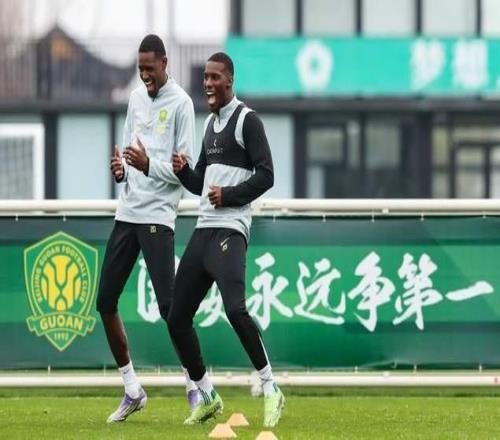 CCTV5+直播，國安8新援首秀驗貨，海港殘陣兩翼齊飛爭冠各有優(yōu)勢