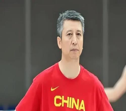 中國男籃正式上訴！嚴懲當值裁判，郭士強深夜發(fā)聲，趙睿最新傷情