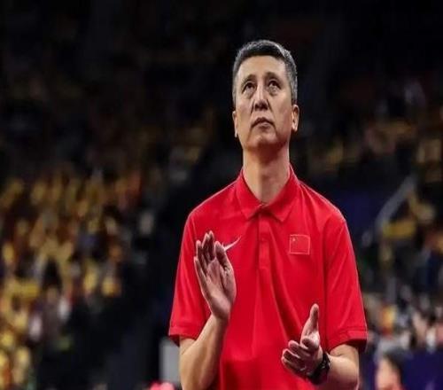 狀態低迷遭炮轟，張鎮麟提前退出國家隊男籃官宣，全新名單出爐