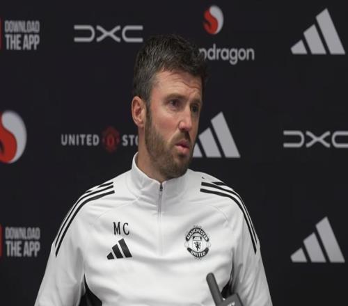 卡里克：謝什科替補(bǔ)不是什么問(wèn)題我們不是踢的偽九號(hào)