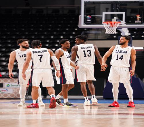 輸了，美國男籃輸了！懷斯曼9投砸出9分......