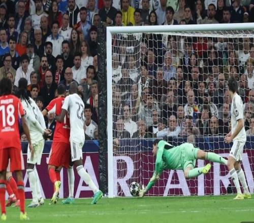 阿斯:庫爾圖瓦快速下地技巧師從洛利雄,后者也曾指導(dǎo)切赫