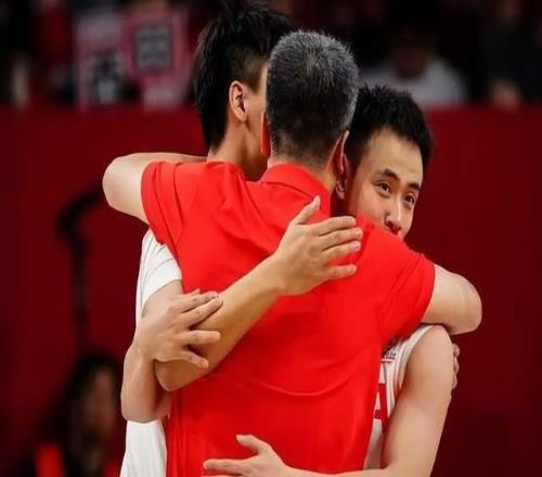 太過分！中國男籃偷走勝利FIBA用詞惹爭議，悄悄修改，仍難服眾