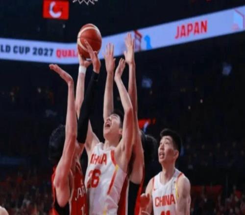 不裝了FIBA官方竟稱中國隊(duì)偷走一場勝利媒體人怒斥：無法無天