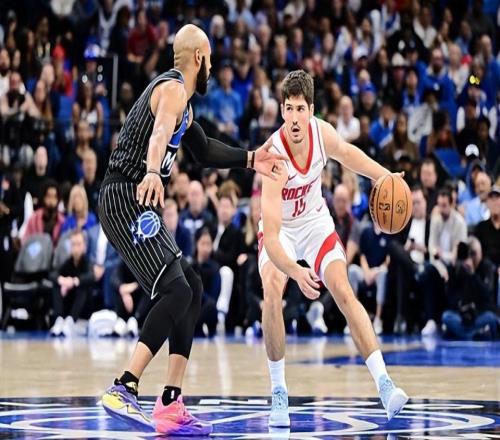 又一次成為了球隊的救世主,火箭應該讓后場新星進入先發陣容