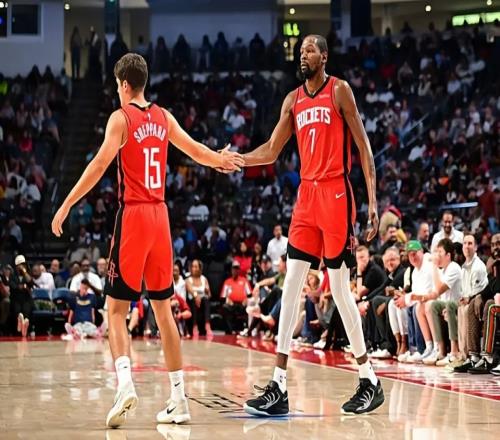 又逆轉(zhuǎn)！三分23中12，背靠背啊，阿杜終于有自己的最強(qiáng)幫手了