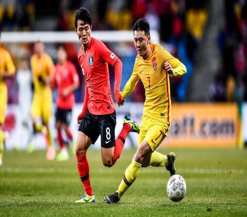 大連壓哨迎來新邊鋒海港失寵邊路加盟在即劉祝潤(rùn)后他能否迎來轉(zhuǎn)機(jī)