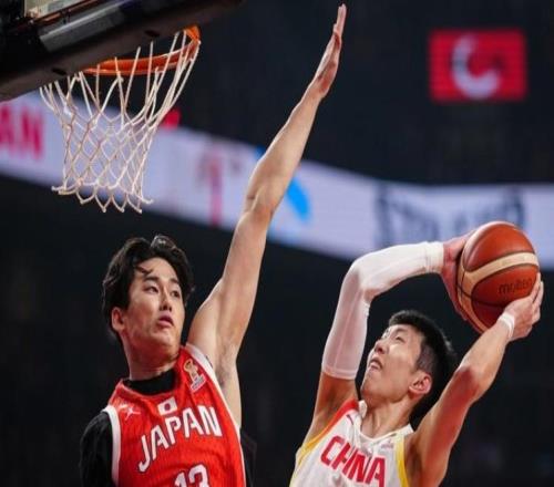 中國從日本“偷走”一場勝利，中國男籃贏球反遭爭議，FIBA緊急道歉