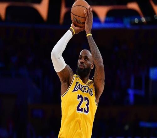 湖人129101大勝勇士球員評價：4人滿分，4人及格，2人低迷