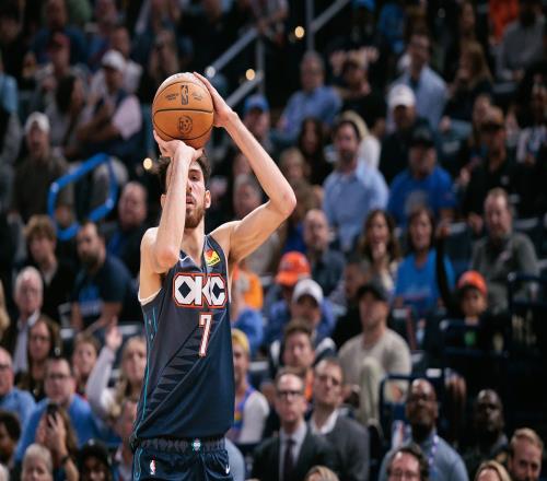 SGA和哈滕沒有在加時賽出場切特表示我們確實積累了更多的實戰(zhàn)經(jīng)驗_NBA直播