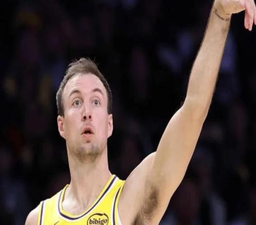 湖人大勝勇士！三核轟66分，替補齊發(fā)揮，勇士3首發(fā)狂鐵！