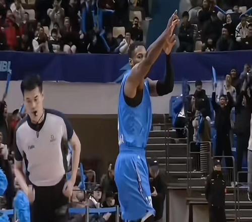 恭喜威姆斯！正式升任教練一職，未來有望執教廣東隊