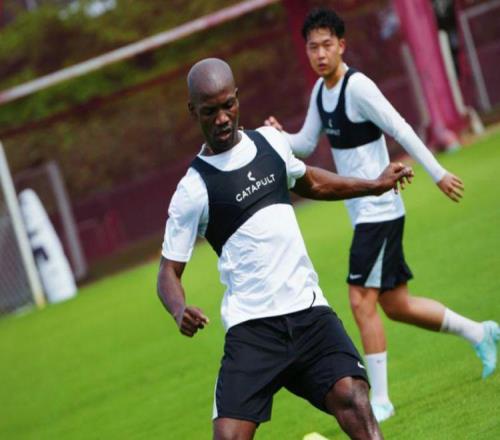 鐵人21海牛！中甲金靴+助攻王兇猛，光腳不怕穿鞋的首輪不輕松