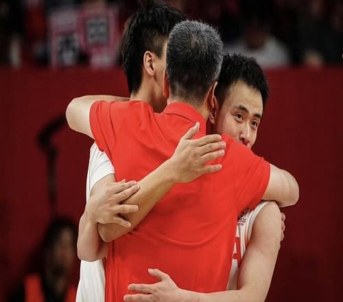 中國男籃VS中國臺北,首發出爐:趙睿+大秋+王浩然+朱俊龍+賀希寧