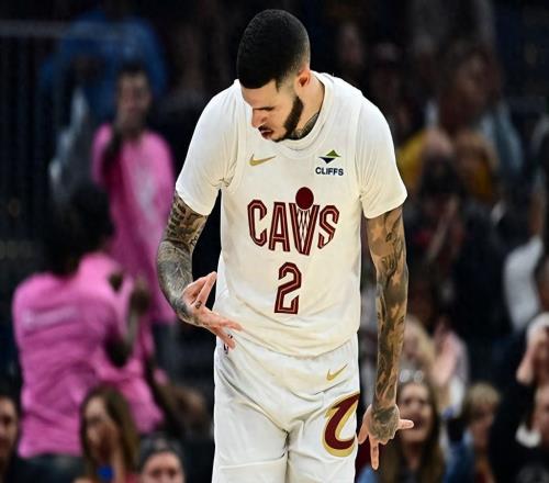 無奈！3年只打了35場+4年4次手術(shù)，28歲NBA榜眼已被傷病徹底擊垮