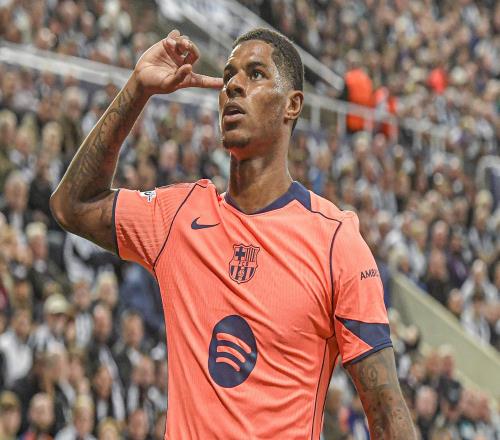 三贏交易!英媒:巴薩3000萬歐分期買斷拉什福德,大幅降薪簽3年