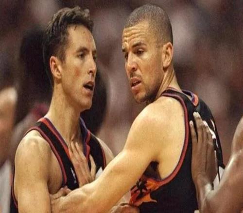 太陽(yáng)隊(duì)名宿，納什、基德都給他打替補(bǔ)，巔峰時(shí)期場(chǎng)均20+10助攻